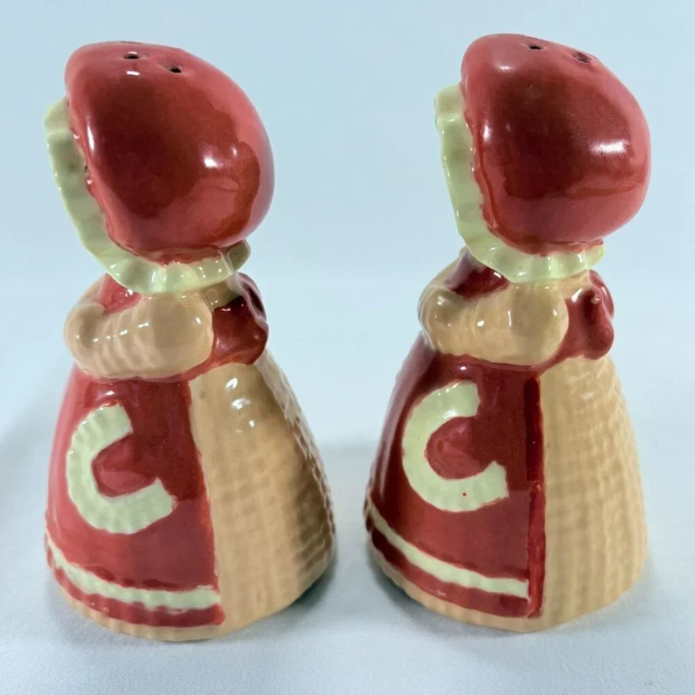 Vintage 1970s‎ Ceramic Burlap Rag Doll Salt & Pepper Shaker Set